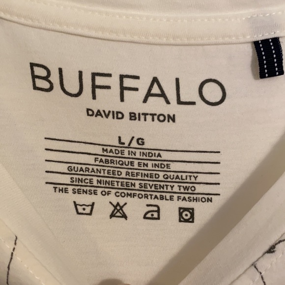 Buffalo - Picture 3 of 3